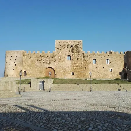 بيت ضيافة Palazzo Capozza سترونغولي